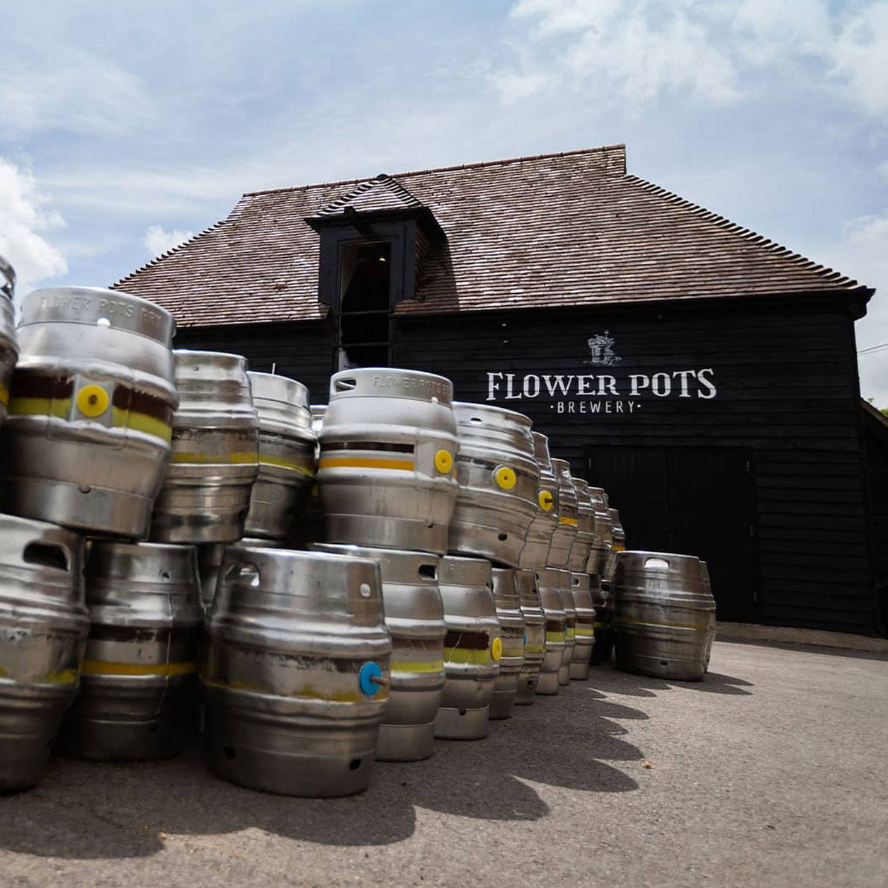 The Flower Pots Inn taproom