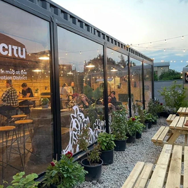 Piglove by the River taproom